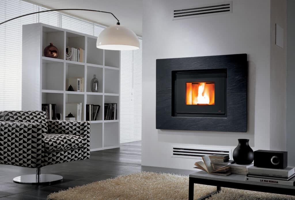 Pellet Closed Boiler fireplace VIVO 80 PELLET by MCZ GROUP